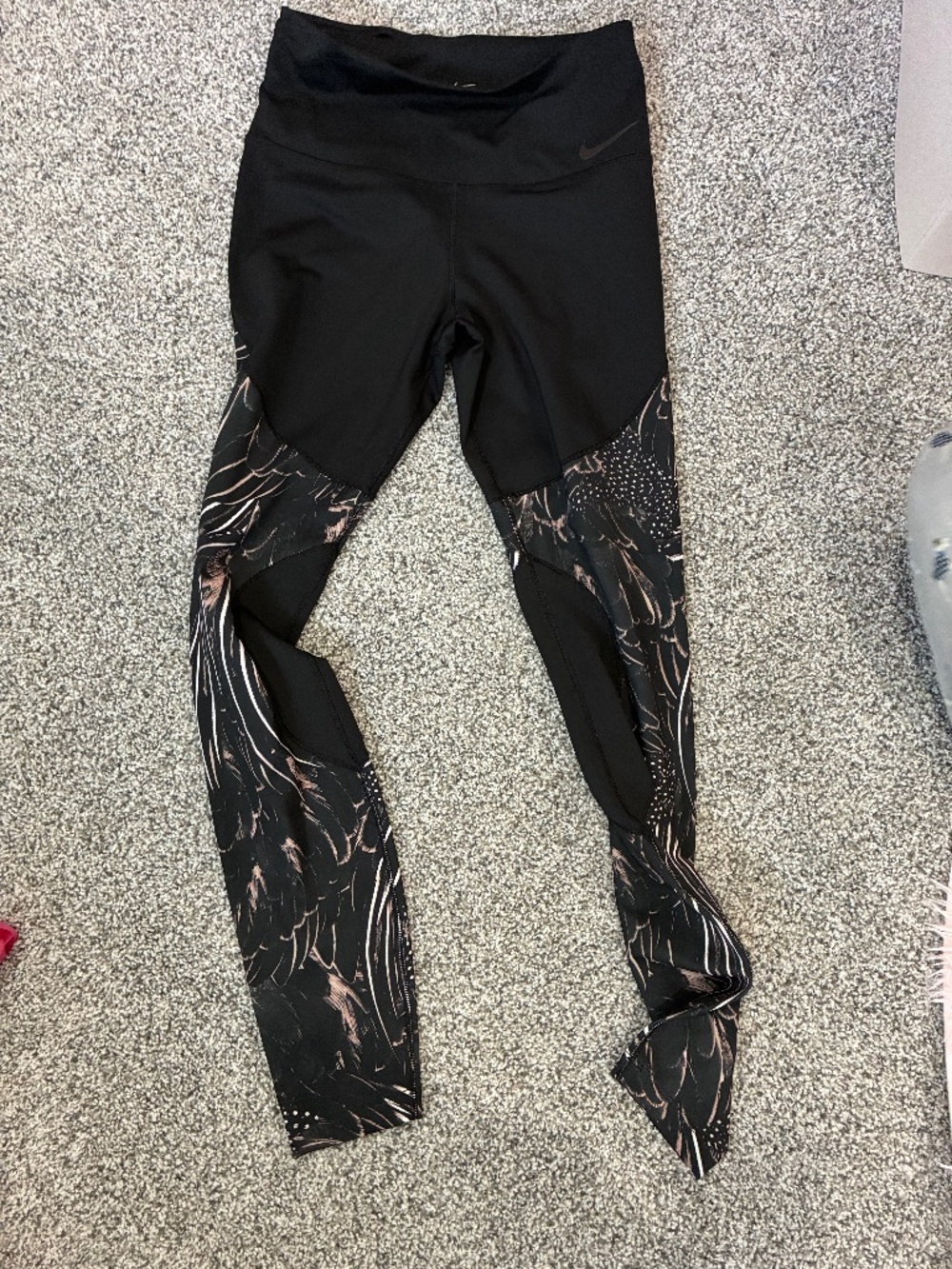 Nike leggings in excellent condition size S